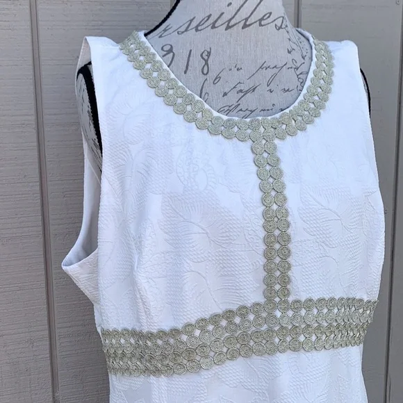 Pappagallo Natural White/Gold Textured Floral Print Sheath Dress - Picture 3 of 16